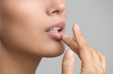 lippenvergrößerung mit laser Gesichtsbehandlung mit Eigenblut