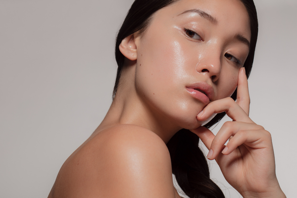 definition venezia Hübsche Frau mit klarer Haut.